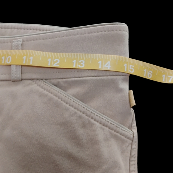 Devon-Aire Fine Riding Breeches in excellent condition Women size 26 - Picture 5 of 9